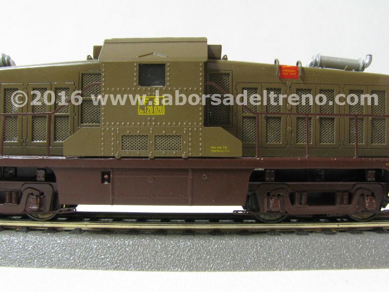 locomotiva diesel FS Ne 120 020, livrea castano isabella, motorizza e digitalizzata, epoca III