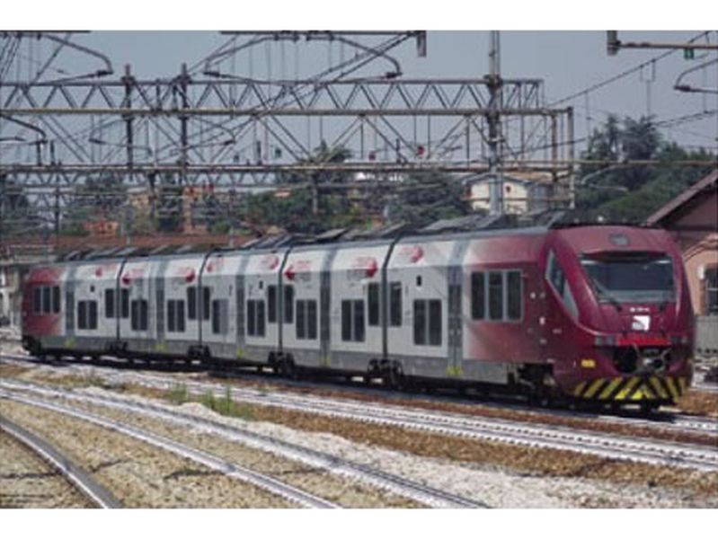 Elettrotreno Coradia Meridian di Trenord, livrea Lombardia Express, 2 elementi intermedi con ill.ne interna, epoca VI