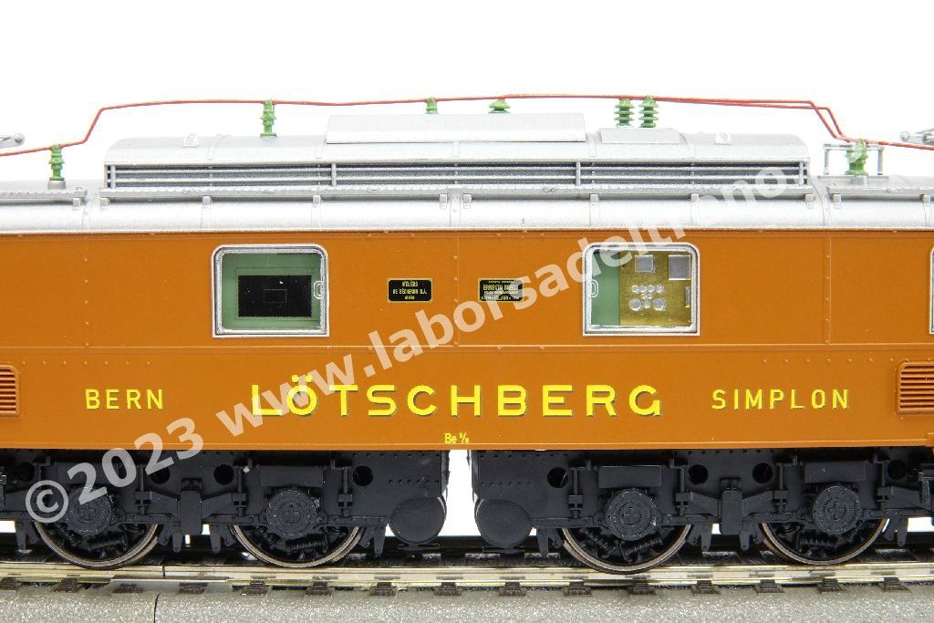 Locomotiva elettrica BLS Be 6/8 204 costruzione Breda, stato di origine con livrea marrone, con avancorpi, ep. II
