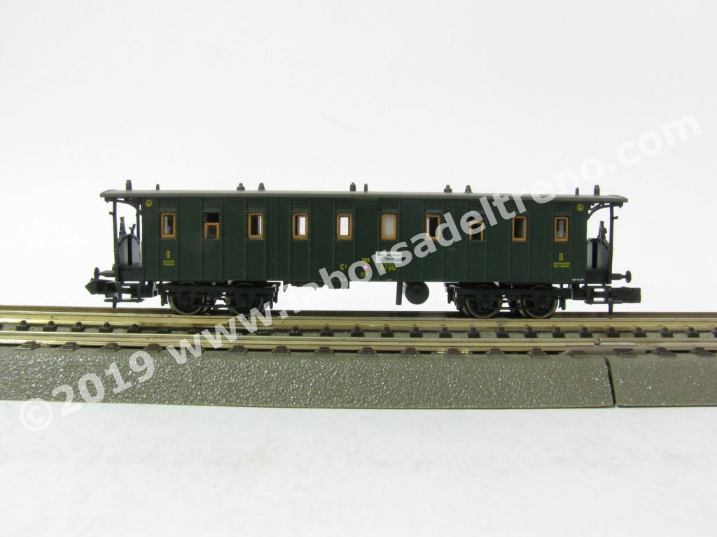 Carrozza a terrazzini a carrelli SBB tipo 'Americane' di 3° cl., logo a scudo, epoca II/III