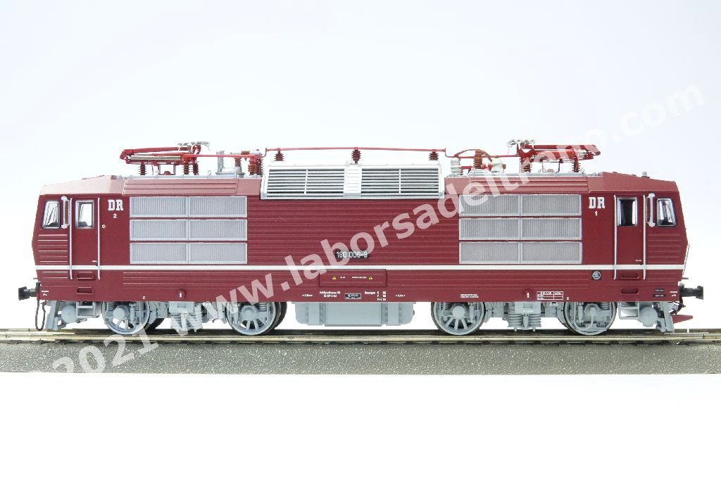Locomotiva elettrica DR, Br 180 'Knodelpresse', costruzione Skoda, livrea bordeaux, ep. V