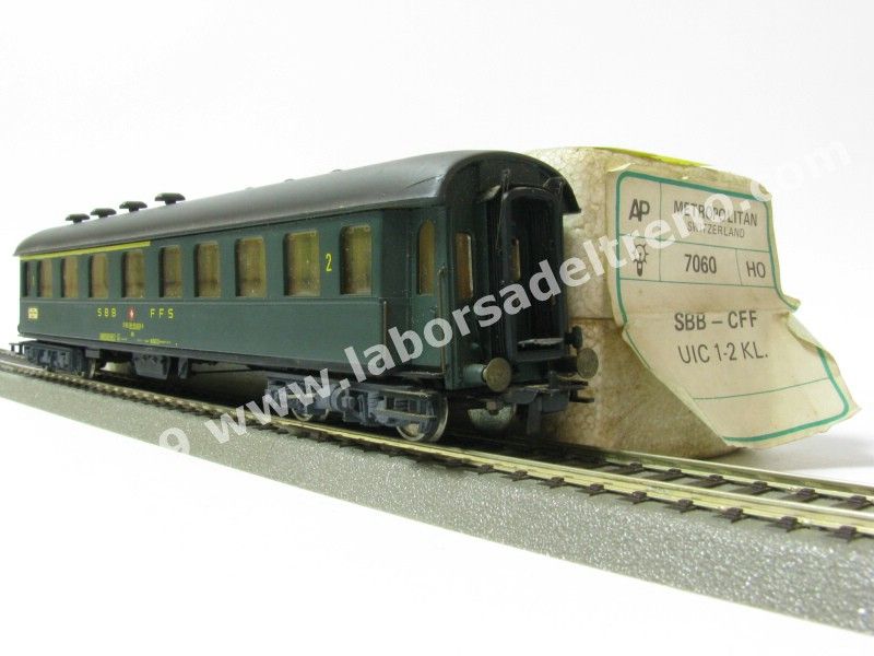 Carrozza passeggeri SBB, Tipo UIC mista 1a/2a classe logo vecchio, epoca IV - Ill.ne interna