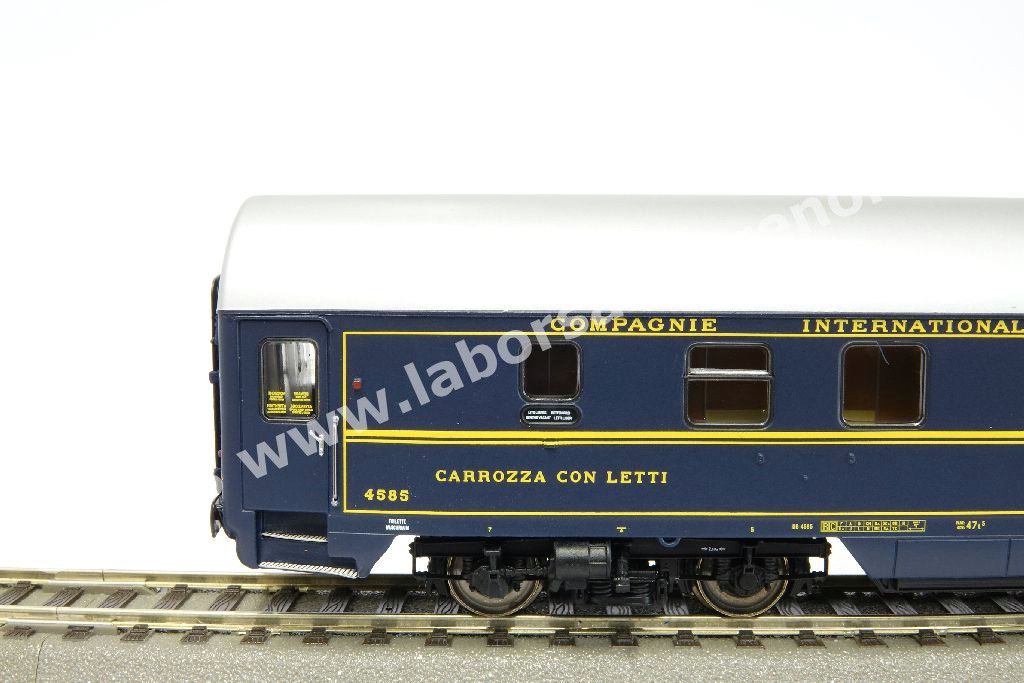 Carrozza letti tipo UHansa della CIWL, livrea e logo CIWL, assegnata al parco FS, ep. III