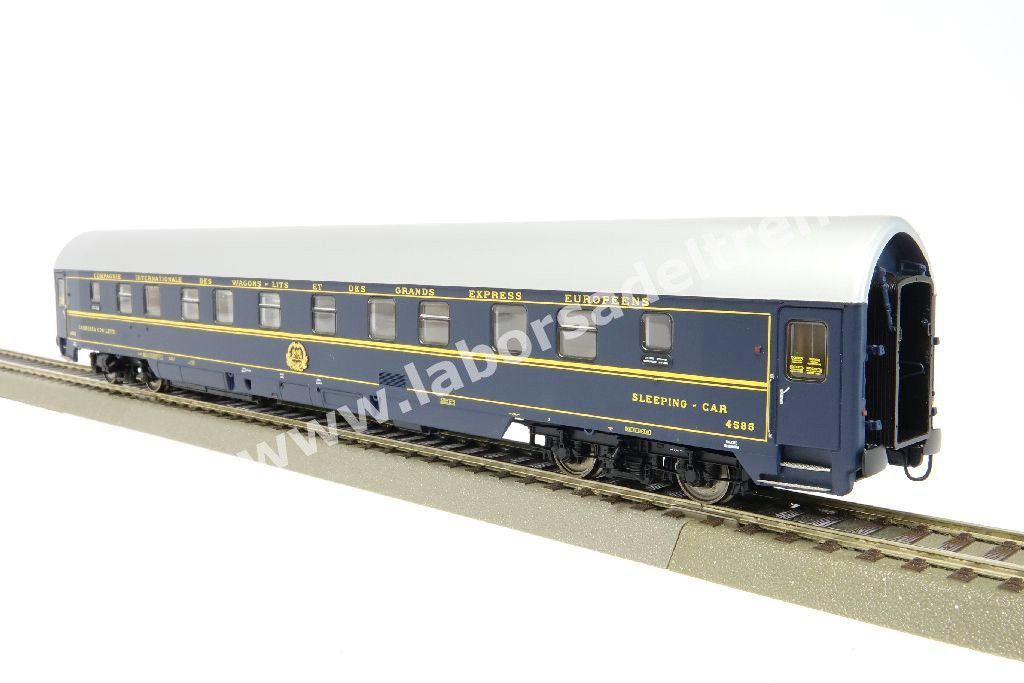 Carrozza letti tipo UHansa della CIWL, livrea e logo CIWL, assegnata al parco FS, ep. III