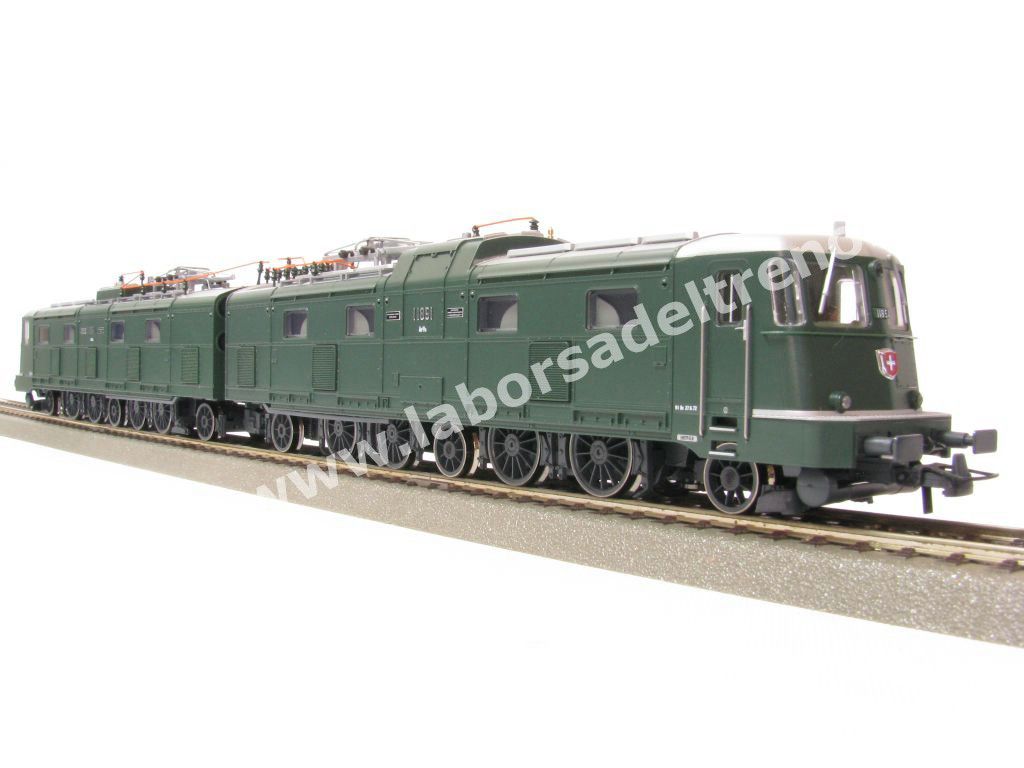 Locomotiva elettrica SBB Ae 8/14 11851 con frontali tipo Ae 6/6, due pantografi, livrea verde scuro, epoca III/IV - Digital Sound