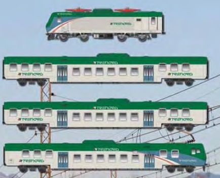 Treno regionale TRENORD composto da una locomotiva E 464, due carrozze piano ribassato intermedie e una pilota climatizzate, livrea TRENORD, ep. VI