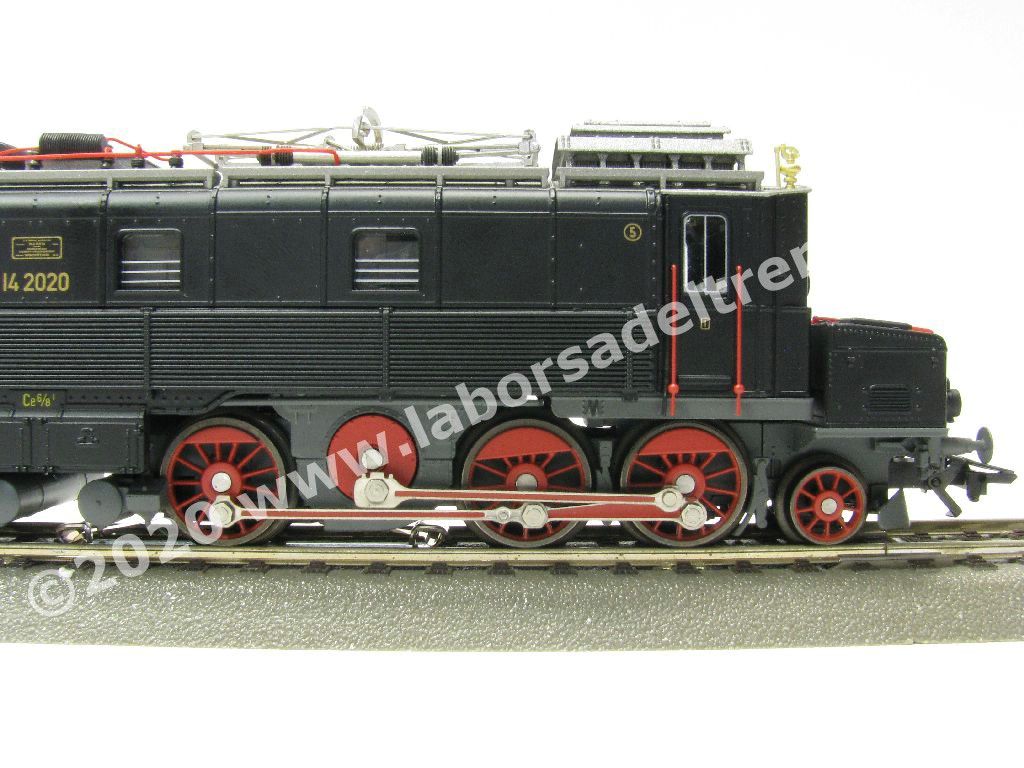 Locomotiva elettrica SBB Ce 6/8 I 'Kofferli', livrea nera, epoca II - MFX Digital Sound, Serie esclusiva Norimberga 2020