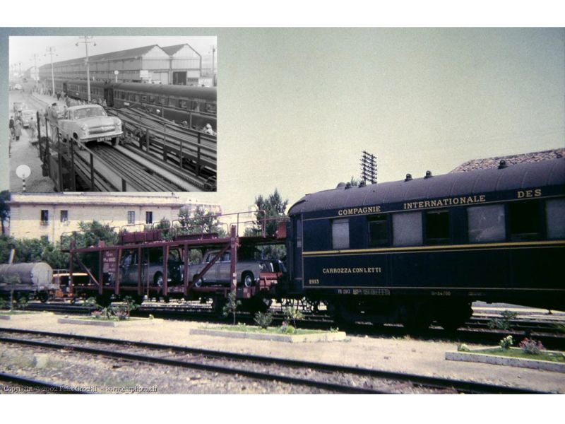 Set 4 'Auto-Cuccette' delle FS composto da una carrozza letti tipo S2 e una letti tipo Z, livrea CIWL, epoca III