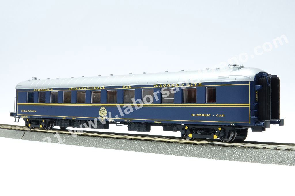 Carrozza letti tipo Ub costr. Ganz della CIWL, livrea blu CIWL con logo a ghirlanda, ep. IV