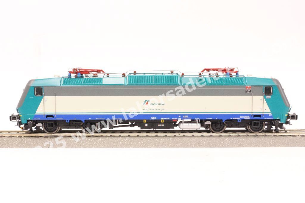 Locomotiva elettrica FS Trenitalia E 405 023, livrea XMPR, logo Trenitalia con baffo rosso, epoca VI