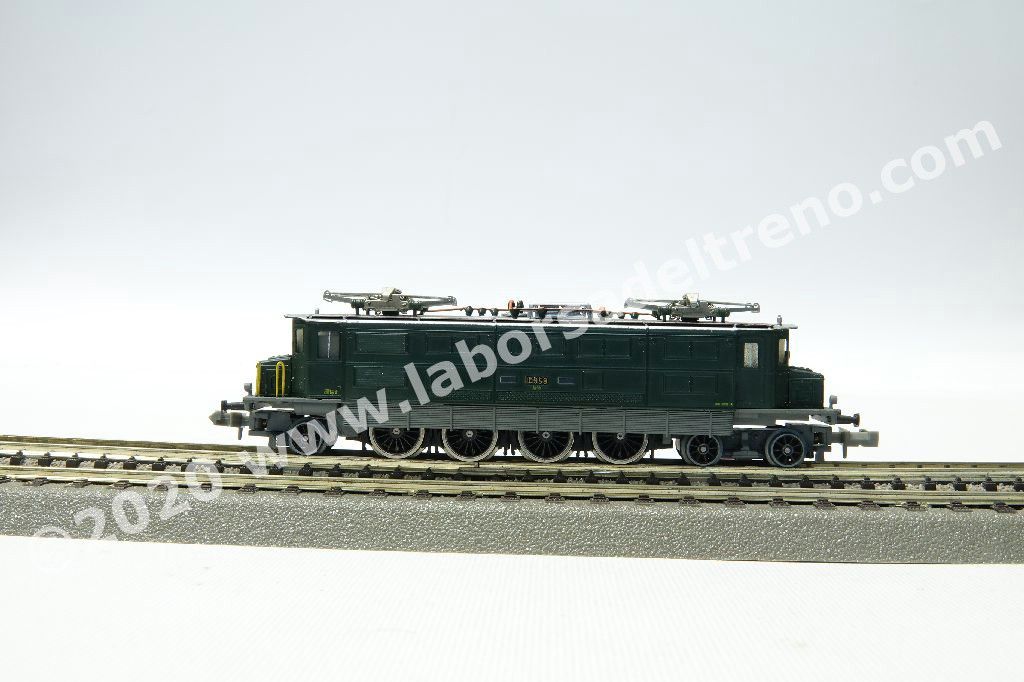 Loco el. Ae 4/7 delle SBB, livrea verde, ep. III/IV - scala N