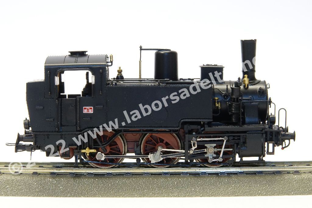 Locotender FS Gr 835, fanali elettrici, pompa Westinghouse grande, epoca III/IV