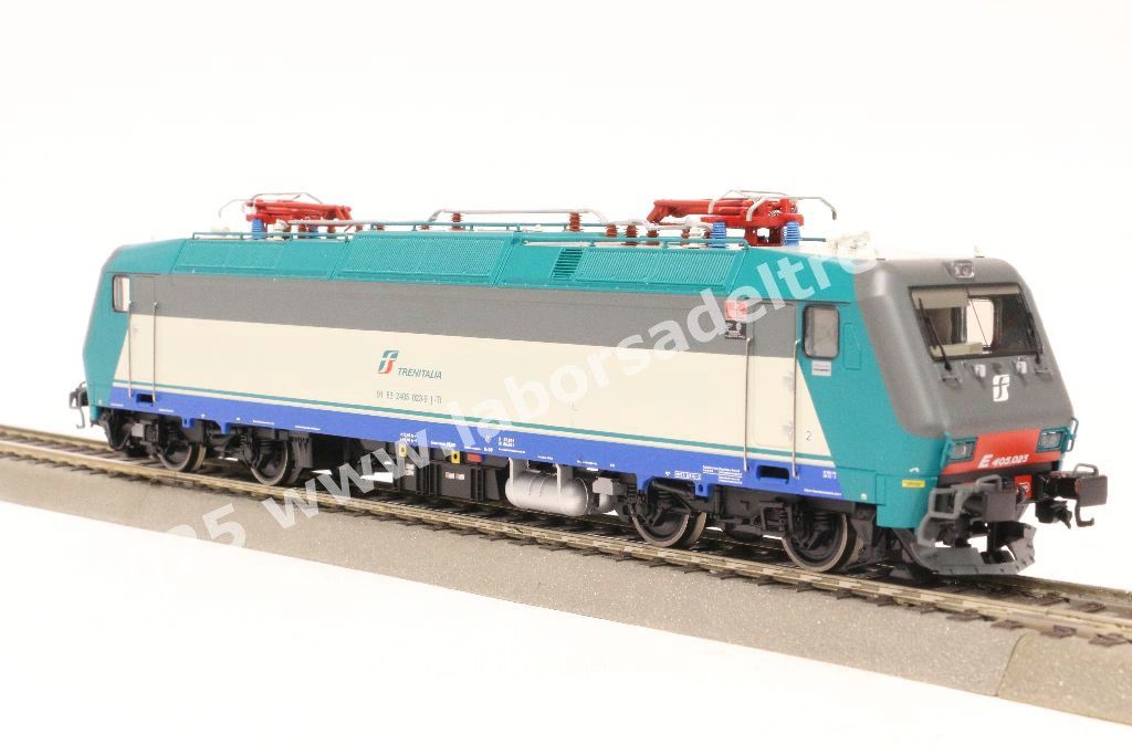 Locomotiva elettrica FS Trenitalia E 405 023, livrea XMPR, logo Trenitalia con baffo rosso, epoca VI